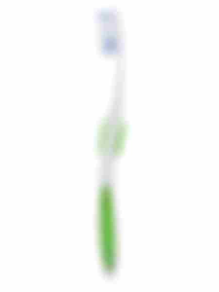 Зубная щетка отбеливающая Colgate 360 Optic White, средняя жесткость, в ассортименте