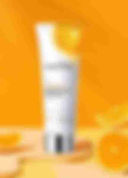 Пенка для умывания Sadoer Vitamin C, 100г