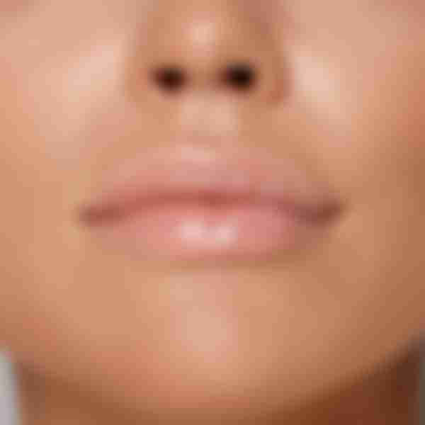 Блеск-плампер для губ Luxvisage Lip volumizer Hot vanilla, тон 302 Milky Pink, 2.9г