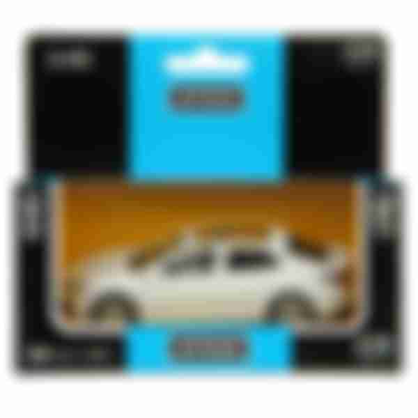 Модель металлической Toyota Camry 1:43, инерционная, 11х6см