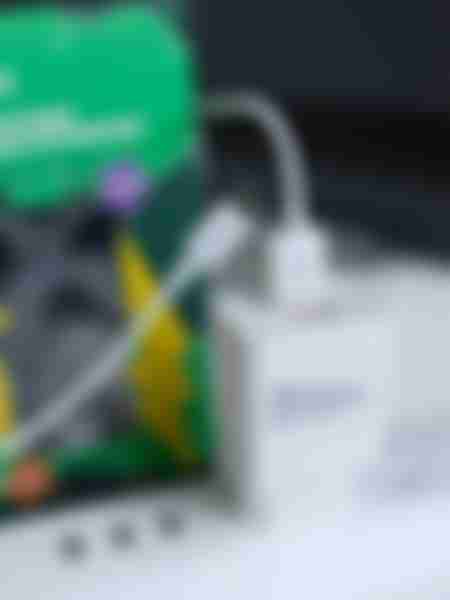 Устройство зарядное сетевое More Choice NC24m, 2 USB, 2.1 A, с кабелем micro USB, длина: 1 м, цвет: белый